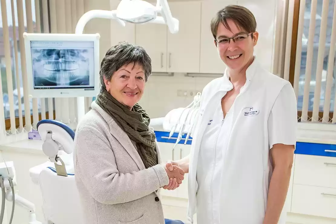 Ihre Zahnbehandlung In Ungarn Bei Der Denis Focus Zahnklinik Mit Garantie