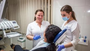 Ihre Zahnbehandlung in Ungarn bei Dr. Mónika Völgyi