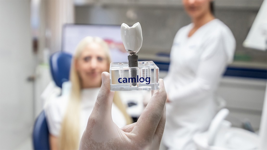 Zahnimplantat Camlog mit CAD/CAM