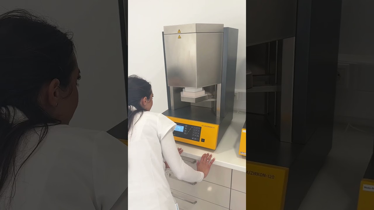 Praxislabor Denis-Focus Dental – Technologie Bemutatója